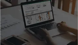 実務に活きるEラーニング研修を提供